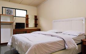 Hotel Grand Astoeti